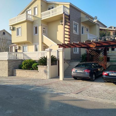 Apartments Sandra Τίβατ Εξωτερικό φωτογραφία