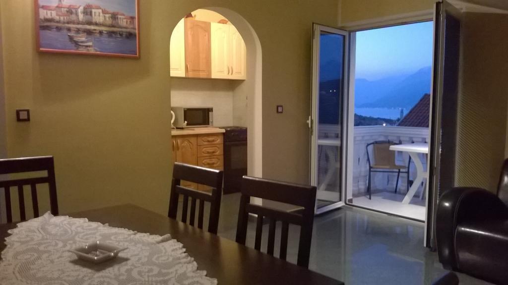 Apartments Sandra Τίβατ Εξωτερικό φωτογραφία