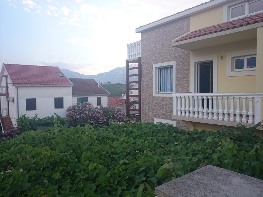 Apartments Sandra Τίβατ Εξωτερικό φωτογραφία