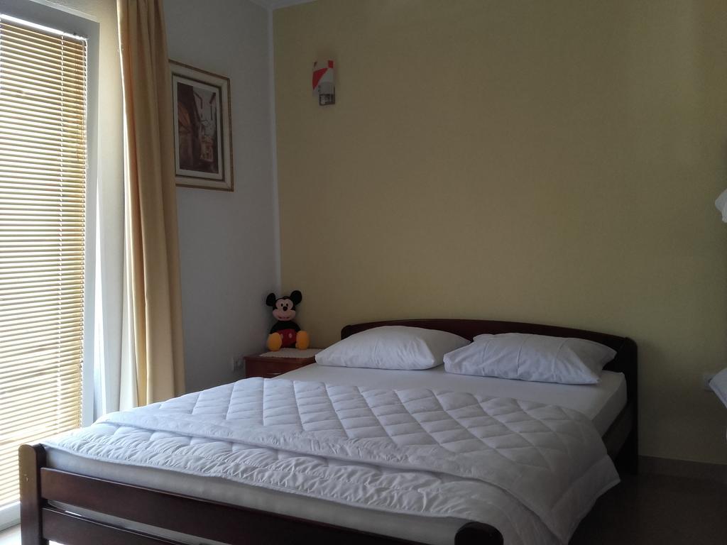 Apartments Sandra Τίβατ Εξωτερικό φωτογραφία