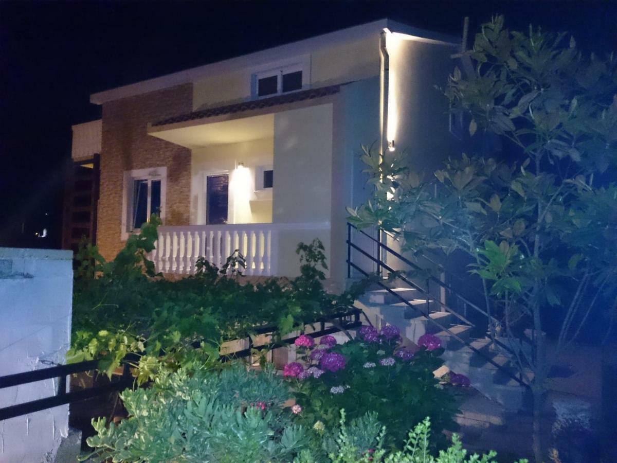 Apartments Sandra Τίβατ Εξωτερικό φωτογραφία