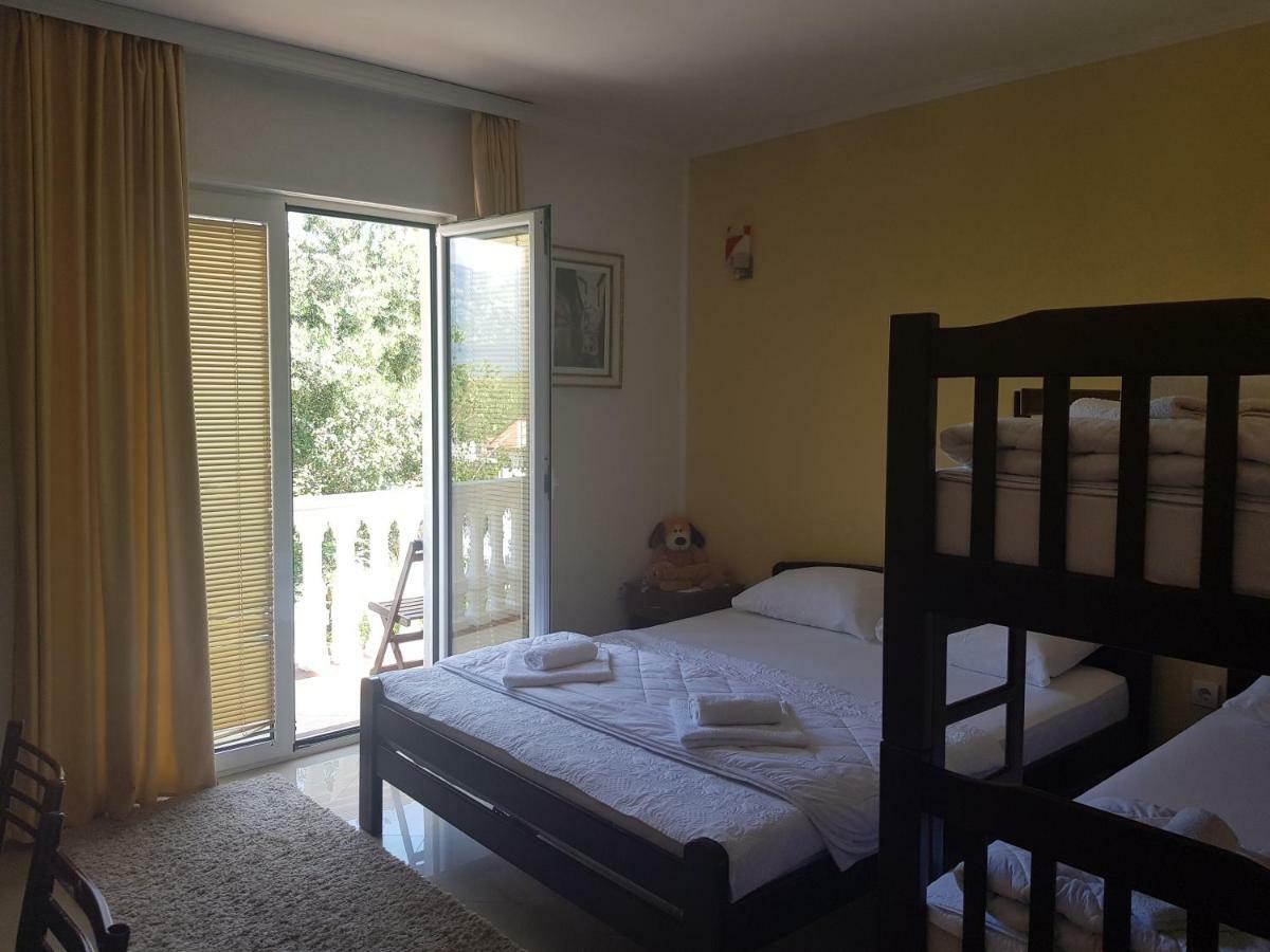 Apartments Sandra Τίβατ Εξωτερικό φωτογραφία
