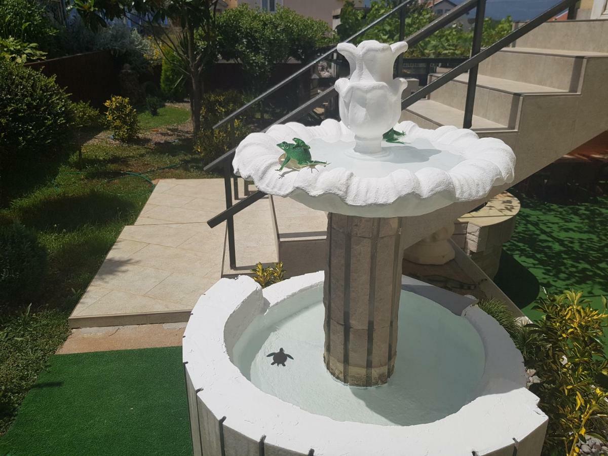 Apartments Sandra Τίβατ Εξωτερικό φωτογραφία